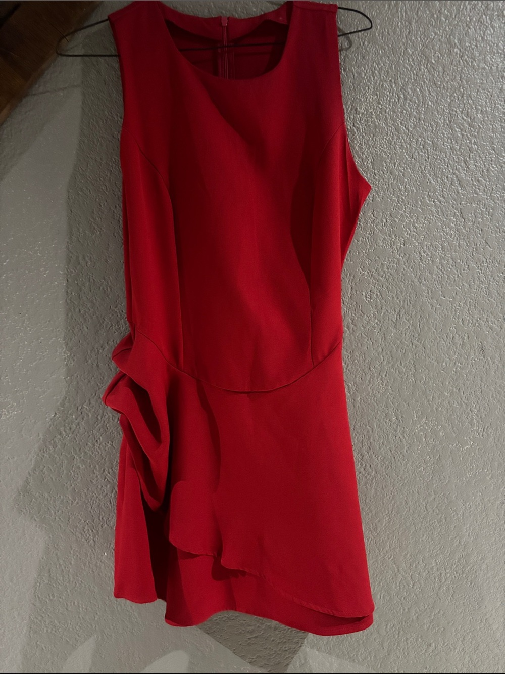 Red Sleeveless Ruffle Hem Dress - Classic Women's Cocktail Dress